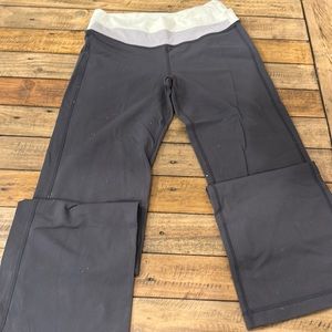 Lululemon size 6 yoga pants Greyish color